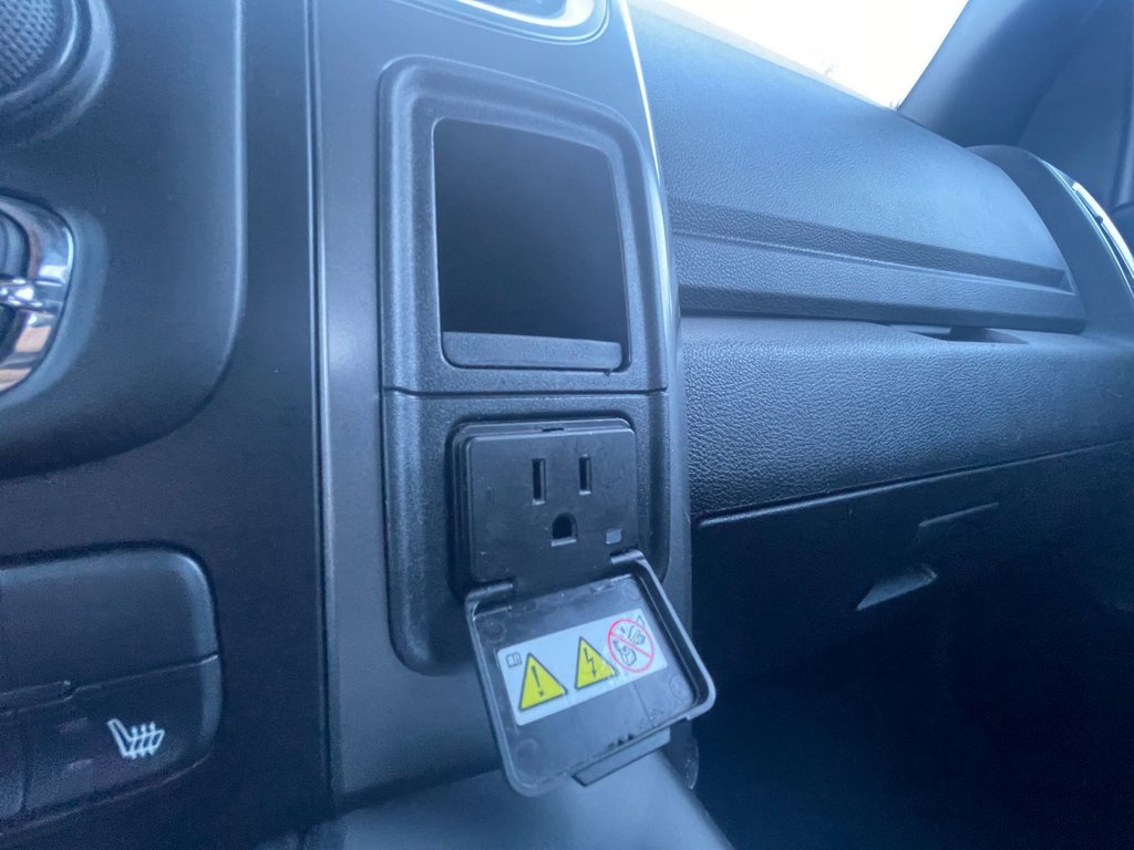 2022 Ram 1500 Classic in Antigonish, Nova Scotia - 38 - w1024h768px