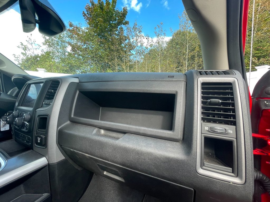 2022 Ram 1500 Classic Express | Cam | USB | RamBox| Warranty to 2027 in Saint John, New Brunswick - 39 - w1024h768px