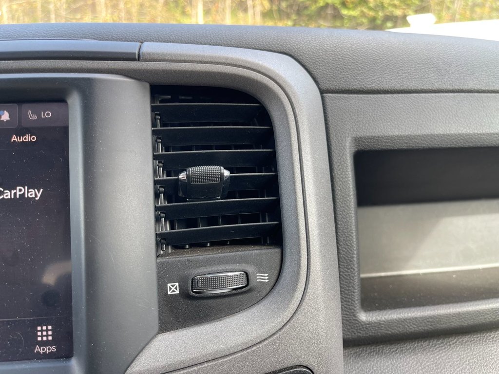 2022 Ram 1500 Classic Express | Cam | USB | RamBox| Warranty to 2027 in Saint John, New Brunswick - 22 - w1024h768px