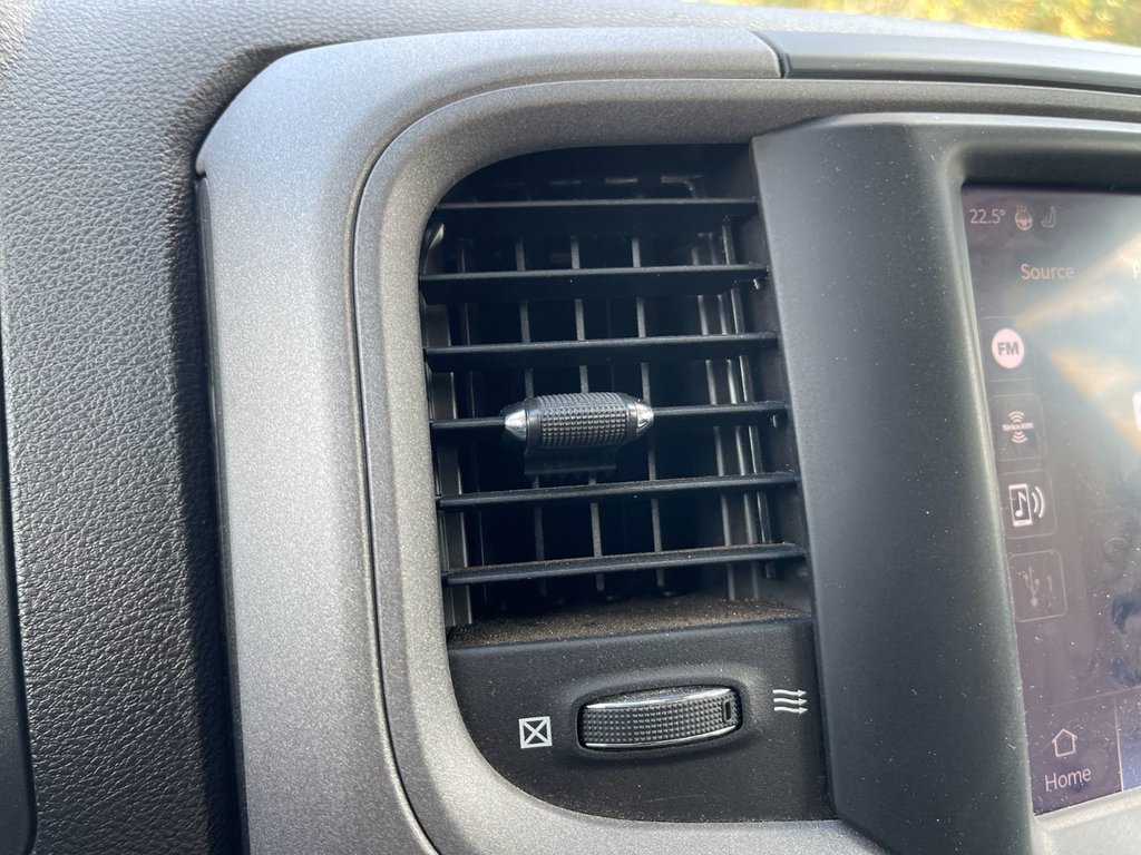 2022 Ram 1500 Classic Express | Cam | USB | RamBox| Warranty to 2027 in Saint John, New Brunswick - 19 - w1024h768px