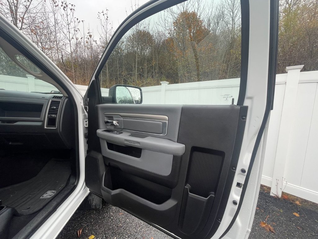 2018 Ram 1500 Express | Cam | USB in Saint John, New Brunswick - 31 - w1024h768px