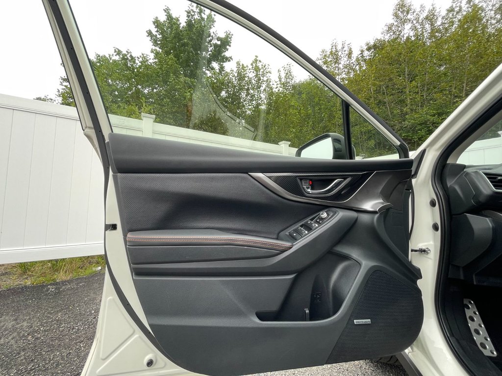 Subaru Crosstrek Limited | Leather | Roof | Cam | USB | HtdSeat 2020 à Saint John, Nouveau-Brunswick - 9 - w1024h768px