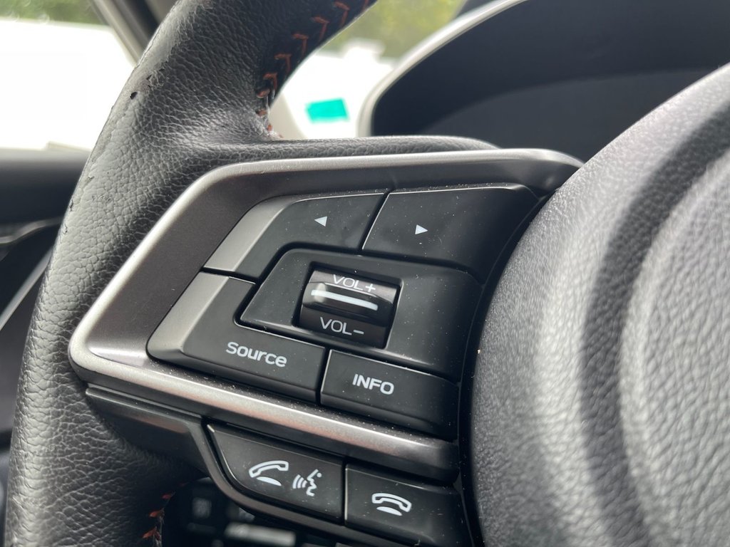 Subaru Crosstrek Limited | Leather | Roof | Cam | USB | HtdSeat 2020 à Saint John, Nouveau-Brunswick - 16 - w1024h768px