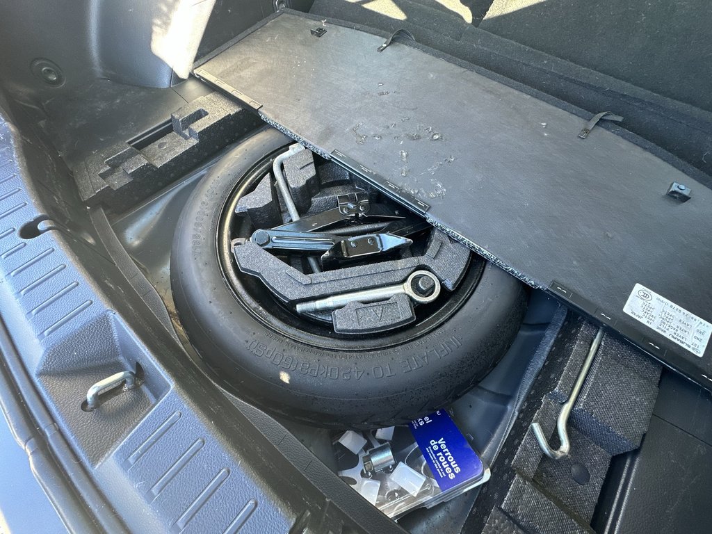 2016 Subaru IMPREZA in Antigonish, Nova Scotia - 37 - w1024h768px