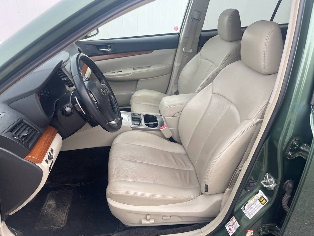 2014 Subaru Outback 2.5i w/Limited & EyeSight | Leather | SunRoof | in Saint John, New Brunswick - 10 - w1024h768px