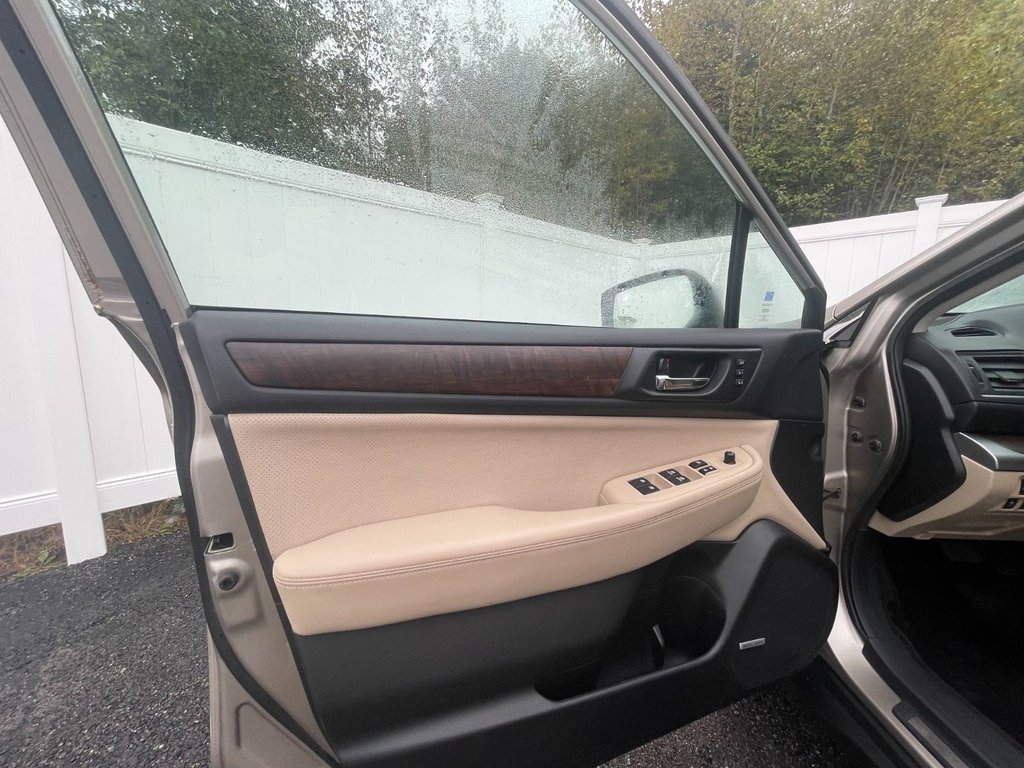 2015 Subaru Outback 3.6R Ltd | Leather | Sunroof | Nav | Cam | USB in Saint John, New Brunswick - 9 - w1024h768px