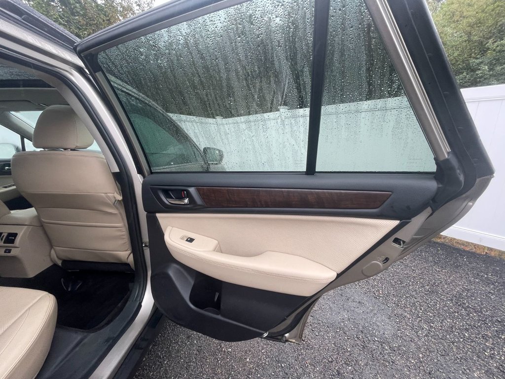 2015 Subaru Outback 3.6R Ltd | Leather | Sunroof | Nav | Cam | USB in Saint John, New Brunswick - 35 - w1024h768px