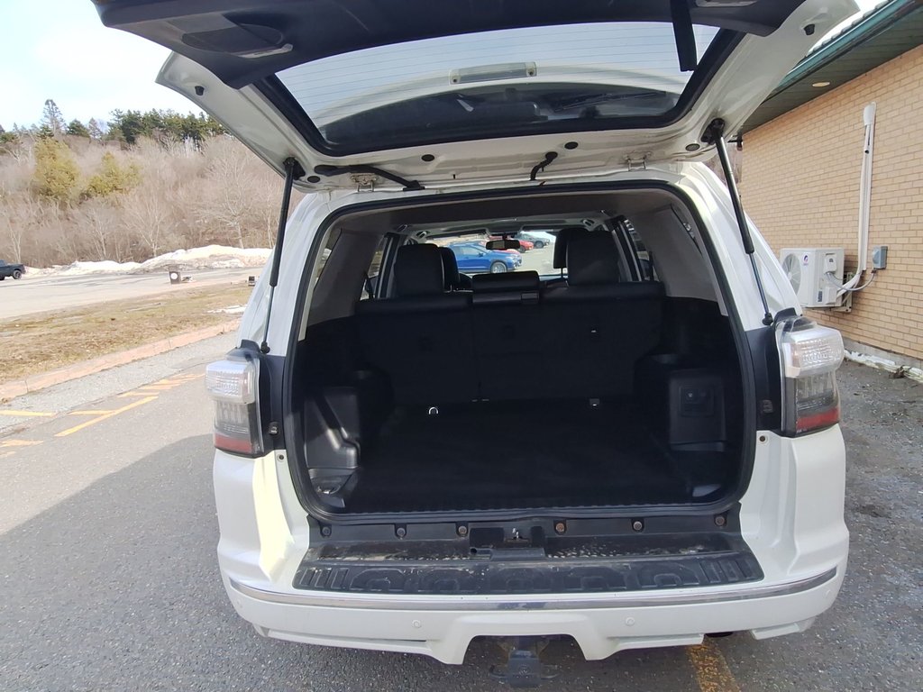 2018 Toyota 4Runner LIMITED | Leather | Roof | Cam | USB in Saint John, New Brunswick - 36 - w1024h768px