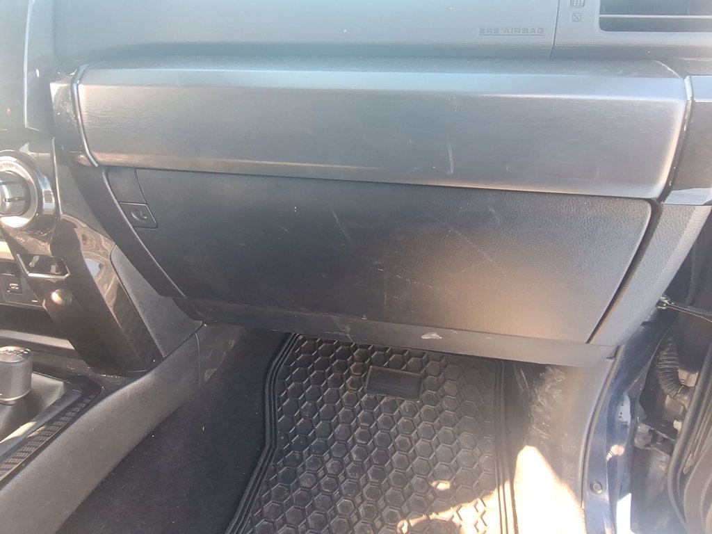 Toyota 4Runner TRD OFF ROAD | Roof | USB | Warranty to May 2022 2022 à Saint John, Nouveau-Brunswick - 44 - w1024h768px