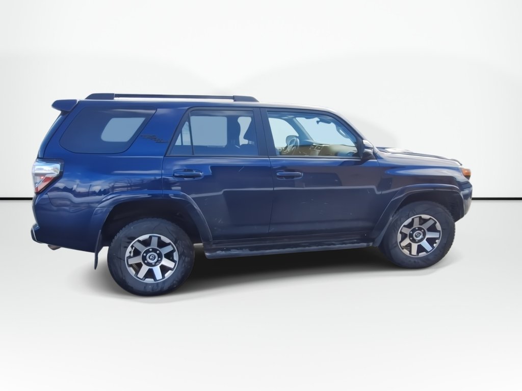 Toyota 4Runner TRD OFF ROAD | Roof | USB | Warranty to May 2022 2022 à Saint John, Nouveau-Brunswick - 9 - w1024h768px