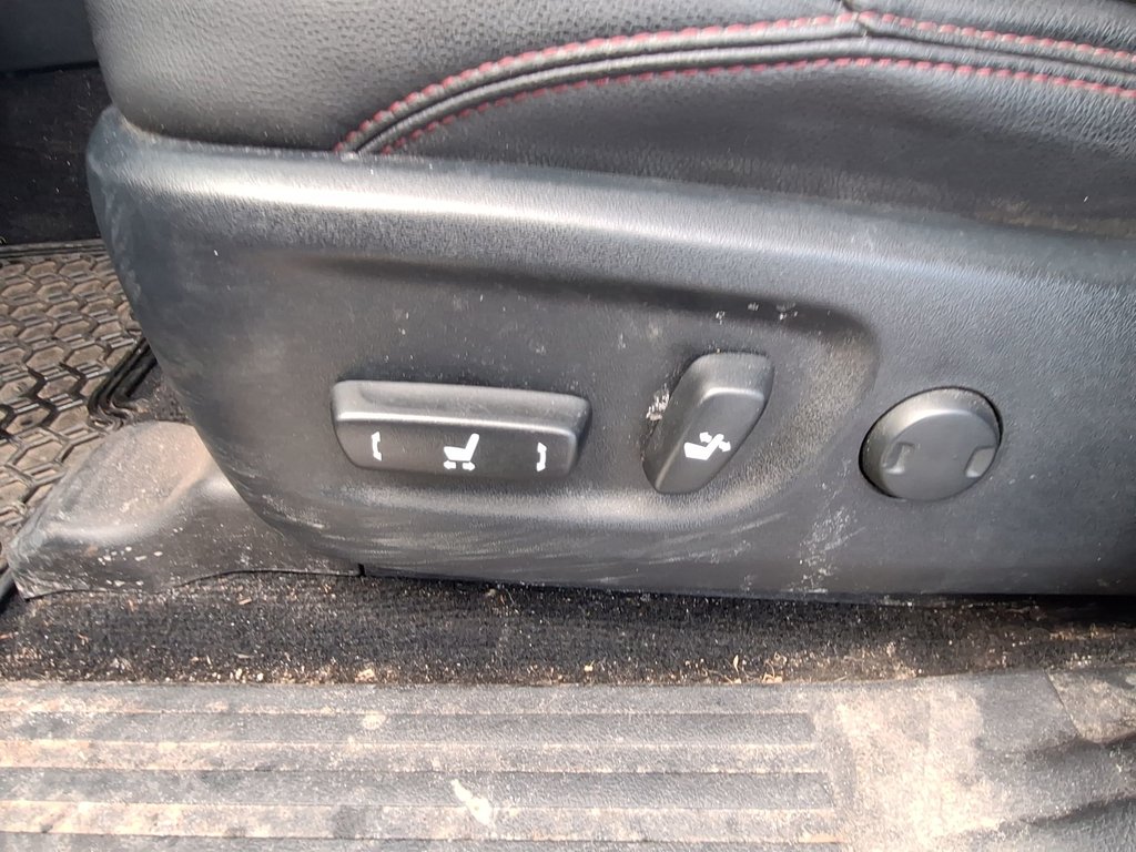 Toyota 4Runner TRD OFF ROAD | Roof | USB | Warranty to May 2022 2022 à Saint John, Nouveau-Brunswick - 14 - w1024h768px