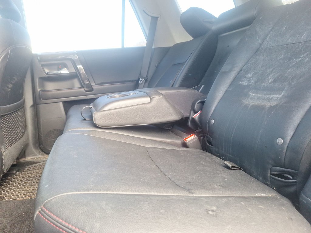 Toyota 4Runner TRD OFF ROAD | Roof | USB | Warranty to May 2022 2022 à Saint John, Nouveau-Brunswick - 34 - w1024h768px