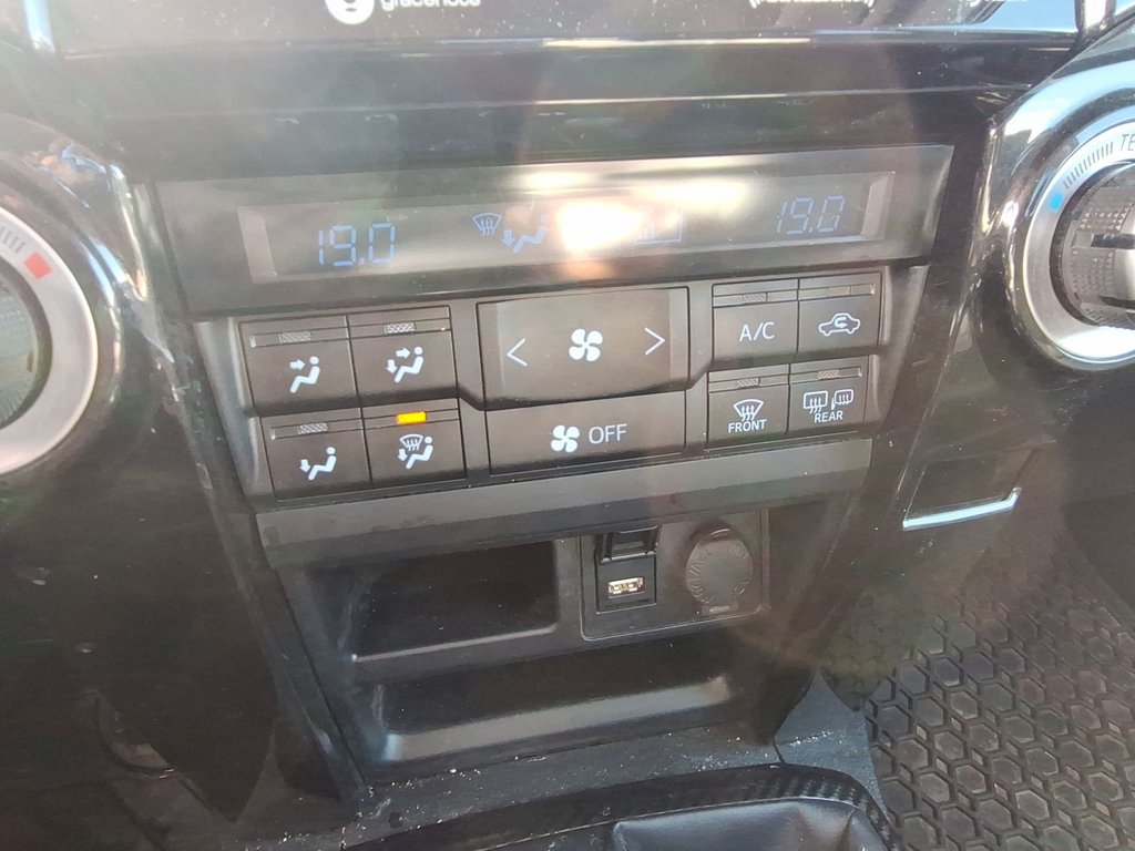 Toyota 4Runner TRD OFF ROAD | Roof | USB | Warranty to May 2022 2022 à Saint John, Nouveau-Brunswick - 27 - w1024h768px