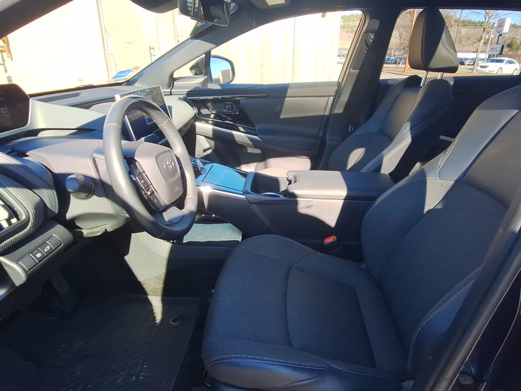 2023 Toyota bZ4X XLE | Roof | Cam | USB | Warranty to 2028 in Saint John, New Brunswick - 13 - w1024h768px