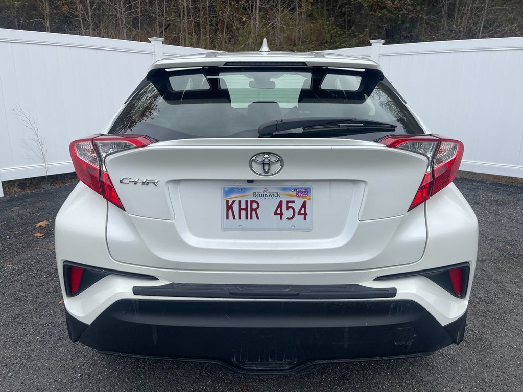 2021 Toyota C-HR LE | CAM | USB | Apple CarPlay in Saint John, New Brunswick - 4 - w1024h768px