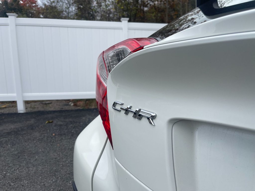 2021 Toyota C-HR LE | CAM | USB | Apple CarPlay in Saint John, New Brunswick - 38 - w1024h768px