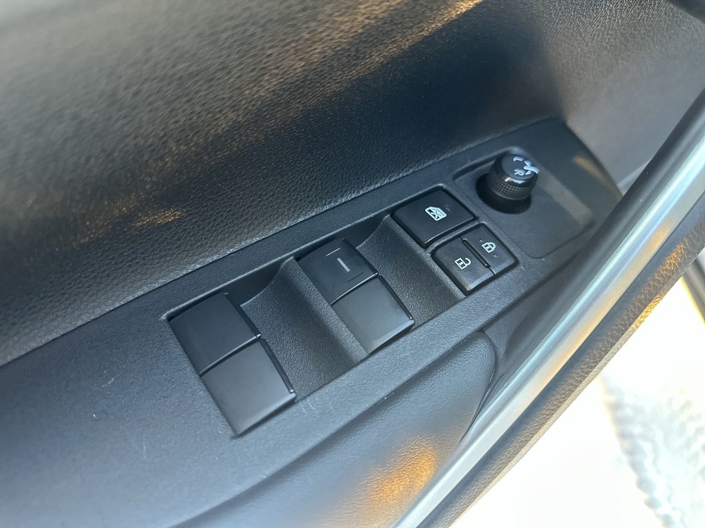 2024 Toyota Corolla Cross XSE Hybrid AWD | Cam | USB | Warranty to 2029 in Saint John, New Brunswick - 15 - w1024h768px