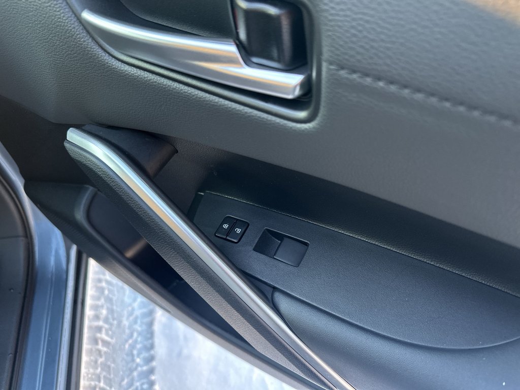 2024 Toyota Corolla Cross XSE Hybrid AWD | Cam | USB | Warranty to 2029 in Saint John, New Brunswick - 45 - w1024h768px