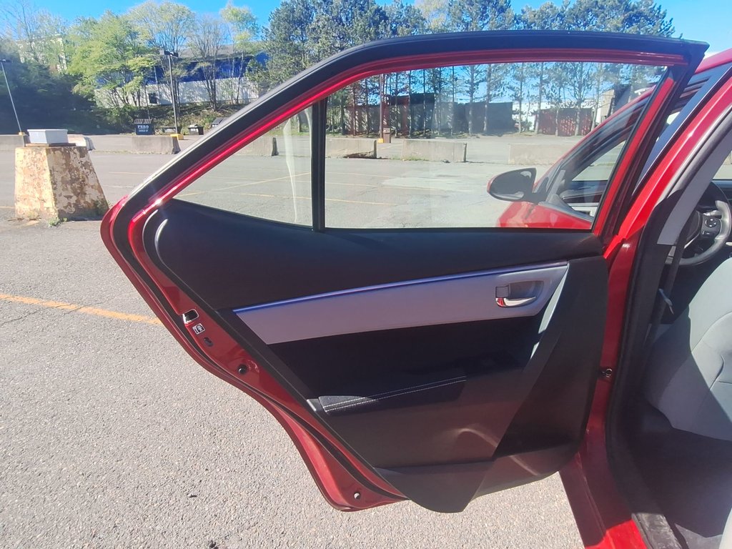2014 Toyota Corolla LE | USB in Saint John, New Brunswick - 35 - w1024h768px