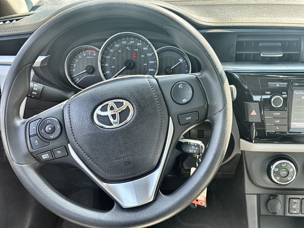 2014 Toyota Corolla LE | USB in Saint John, New Brunswick - 23 - w1024h768px