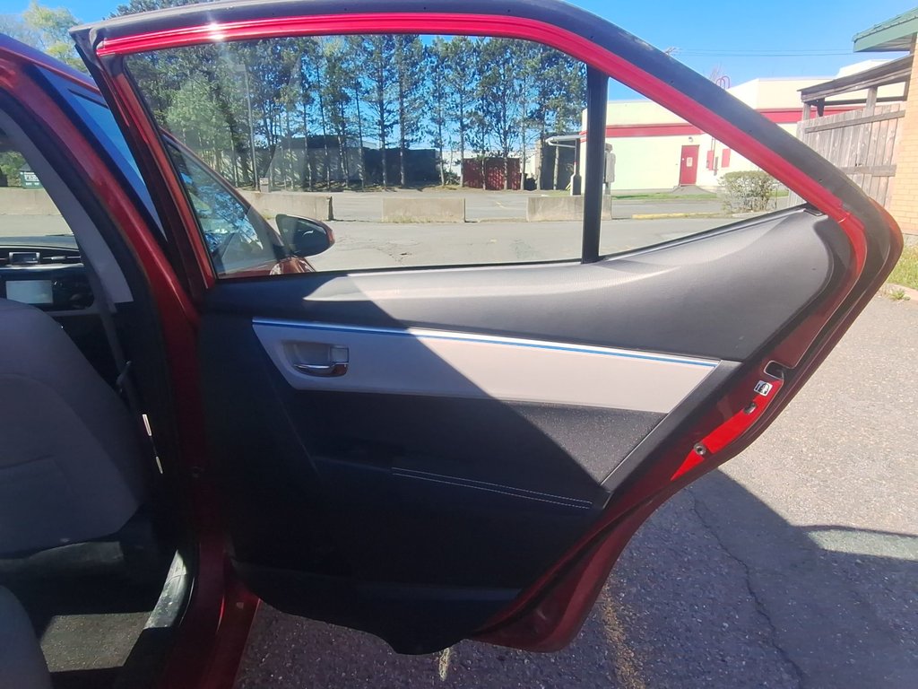 2014 Toyota Corolla LE | USB in Saint John, New Brunswick - 41 - w1024h768px