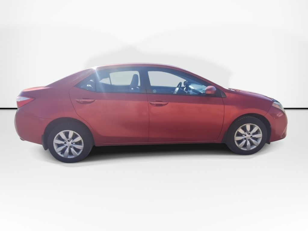 2014 Toyota Corolla LE | USB in Saint John, New Brunswick - 9 - w1024h768px