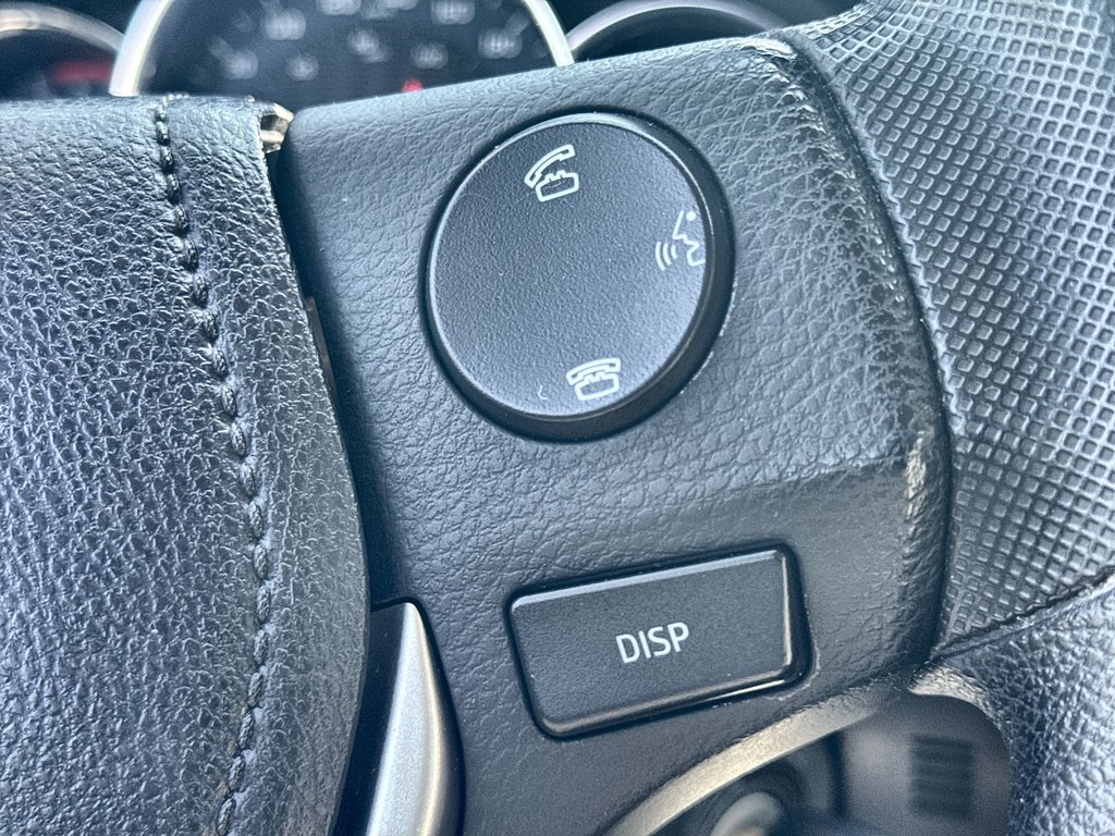 2014 Toyota Corolla LE | USB in Saint John, New Brunswick - 21 - w1024h768px