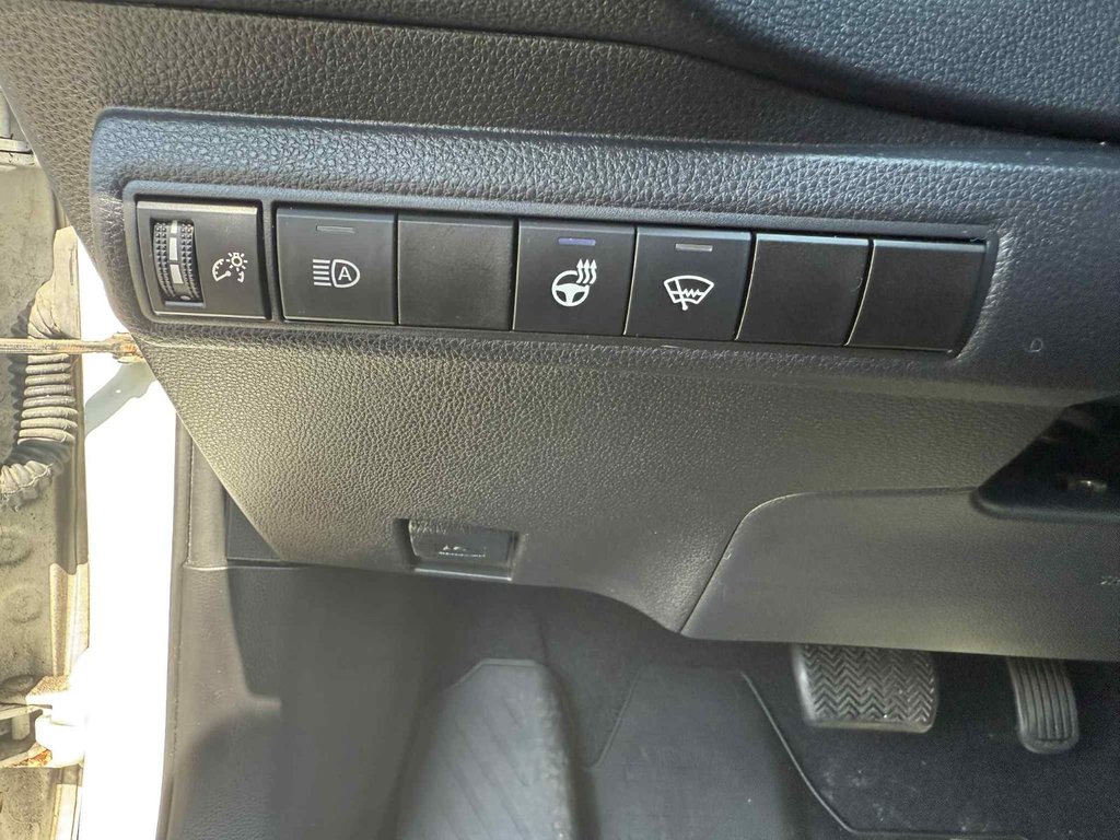 2020 Toyota Corolla in Antigonish, Nova Scotia - 19 - w1024h768px