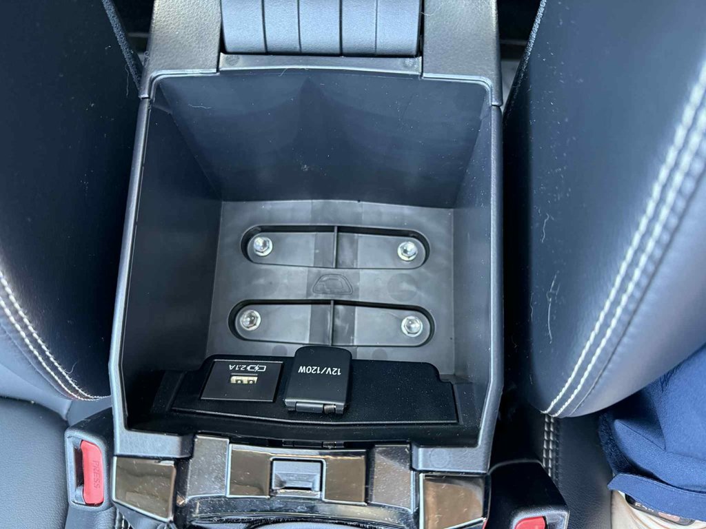 2020 Toyota Corolla in Antigonish, Nova Scotia - 38 - w1024h768px