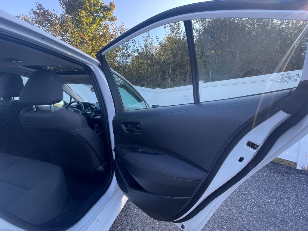 2022 Toyota Corolla LE | ROOF | CAM | USB | Warranty to 2027 in Saint John, New Brunswick - 33 - w1024h768px
