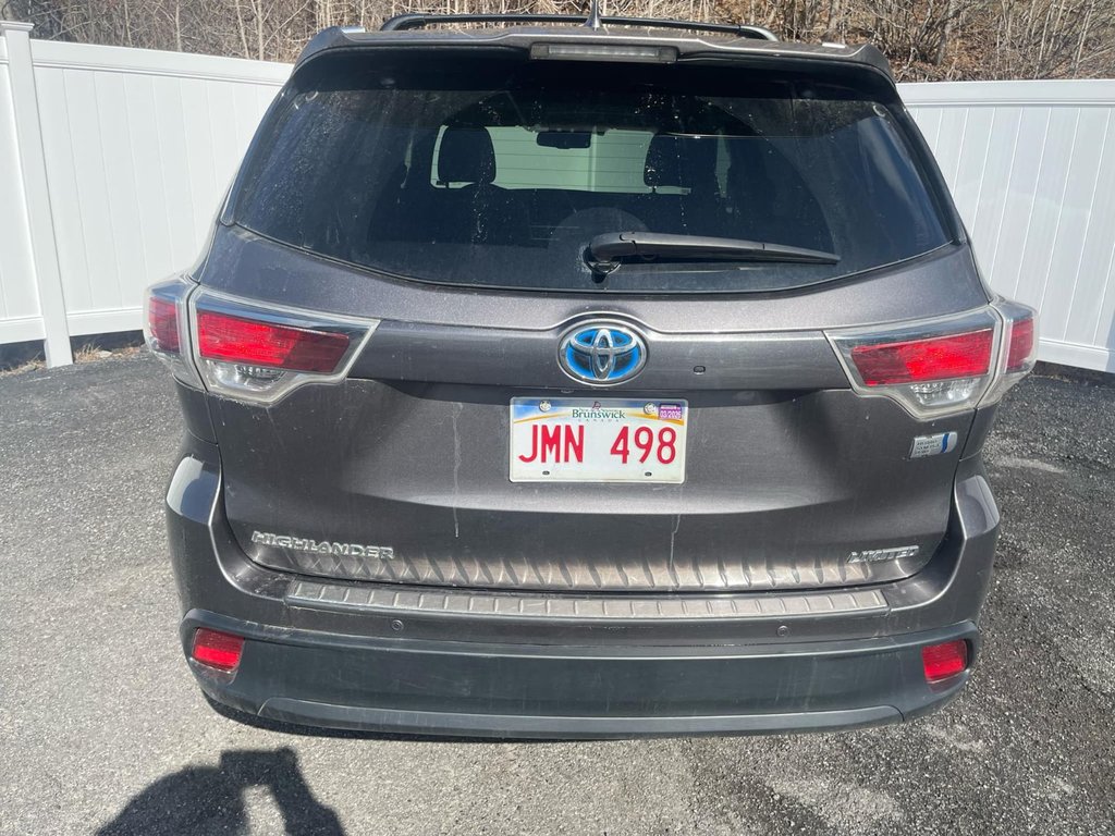 2016 Toyota Highlander hybrid in Antigonish, Nova Scotia - 4 - w1024h768px