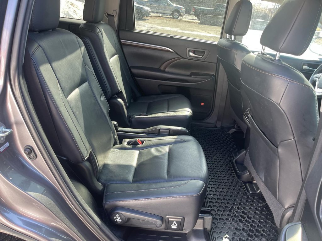 2016 Toyota Highlander hybrid in Antigonish, Nova Scotia - 13 - w1024h768px