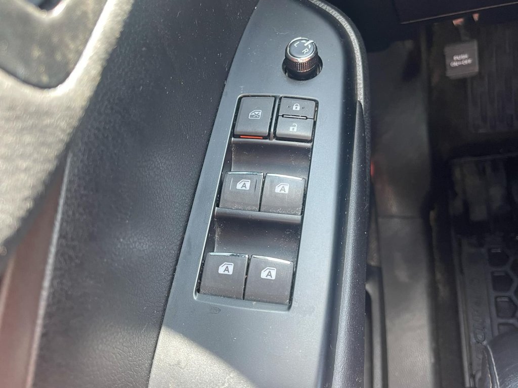 2016 Toyota Highlander hybrid in Antigonish, Nova Scotia - 16 - w1024h768px