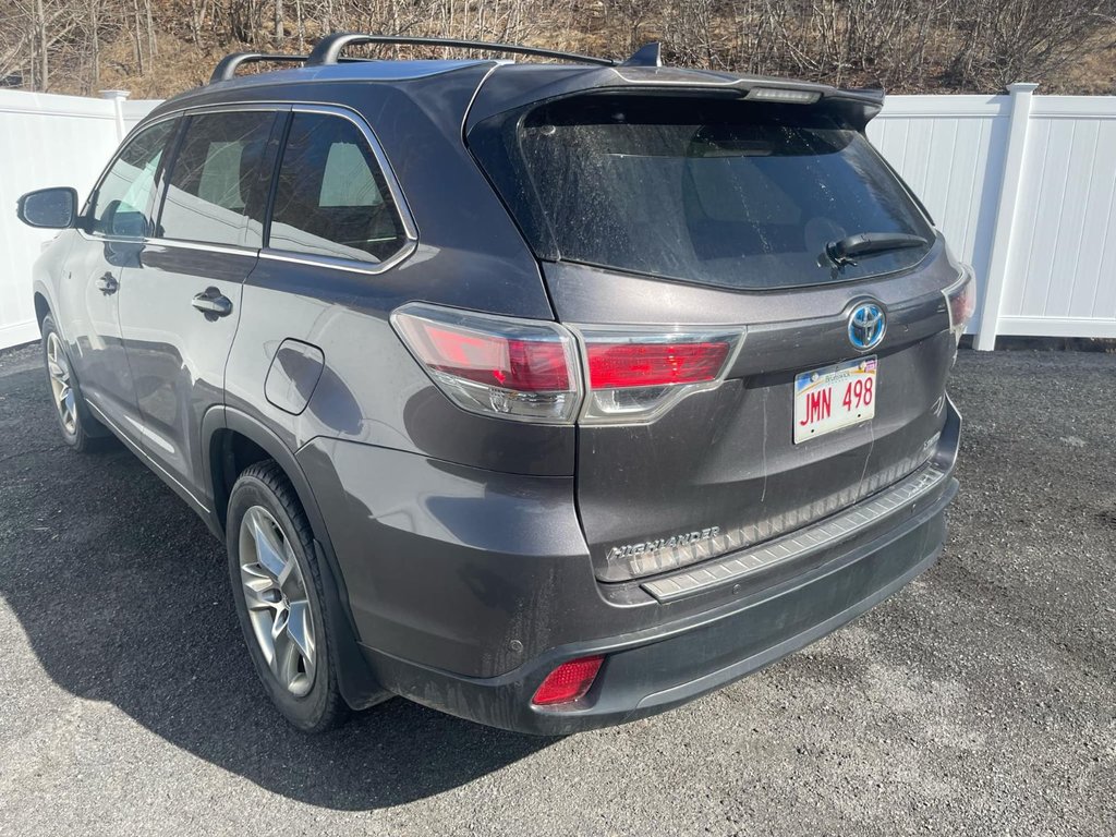 2016 Toyota Highlander hybrid in Antigonish, Nova Scotia - 5 - w1024h768px