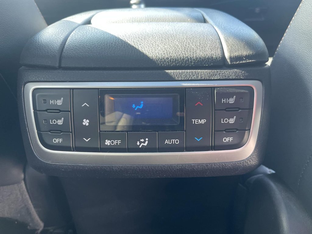 2016 Toyota Highlander hybrid in Antigonish, Nova Scotia - 39 - w1024h768px