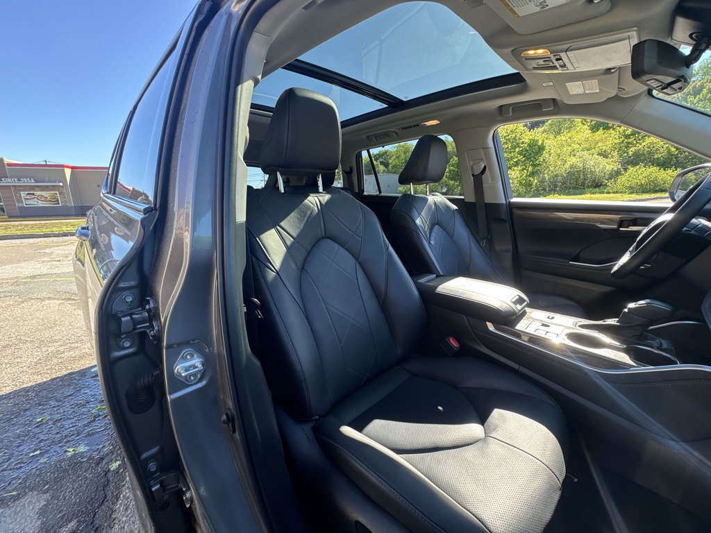 2025 Toyota Highlander Hybrid Platinum | Roof | Cam |  Warranty to 2030 in Saint John, New Brunswick - 42 - w1024h768px