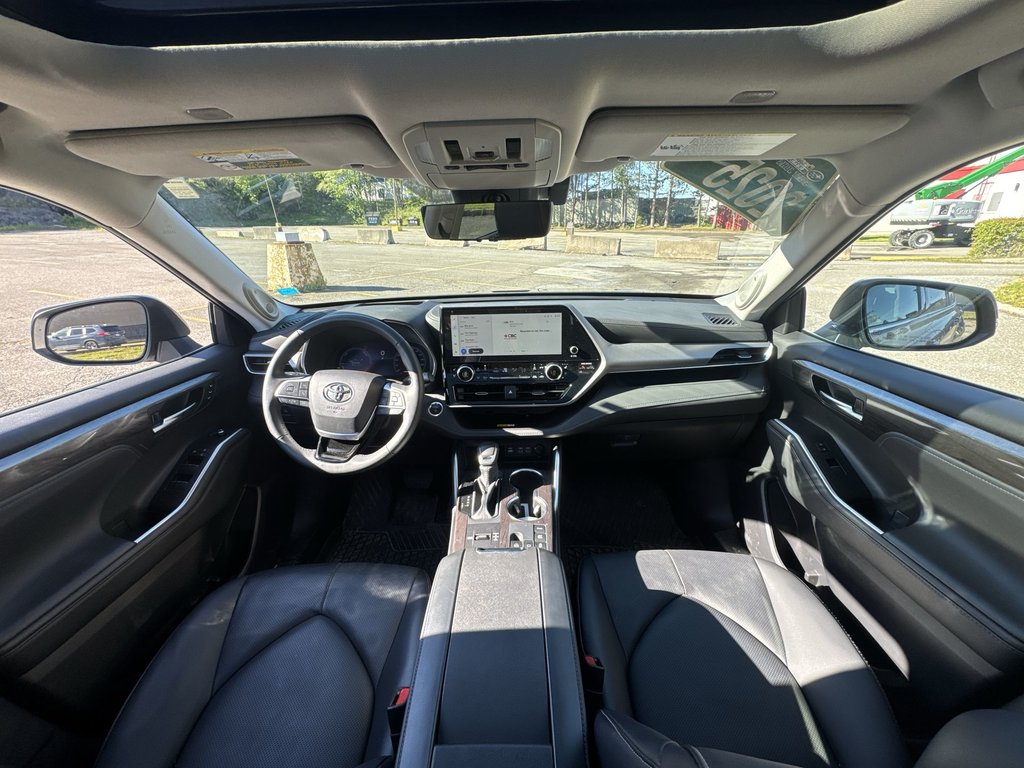 2025 Toyota Highlander Hybrid Platinum | Roof | Cam |  Warranty to 2030 in Saint John, New Brunswick - 16 - w1024h768px
