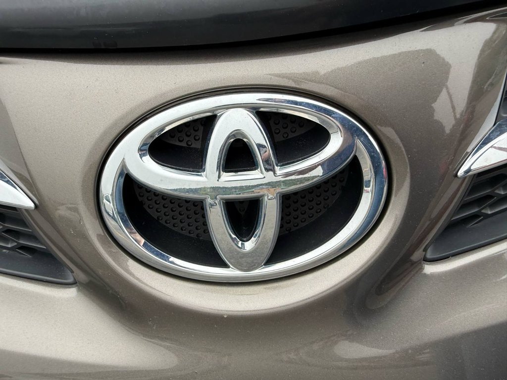 2014 Toyota RAV4 XLE | SunRoof | HtdSeat | USB | Cam in Saint John, New Brunswick - 41 - w1024h768px