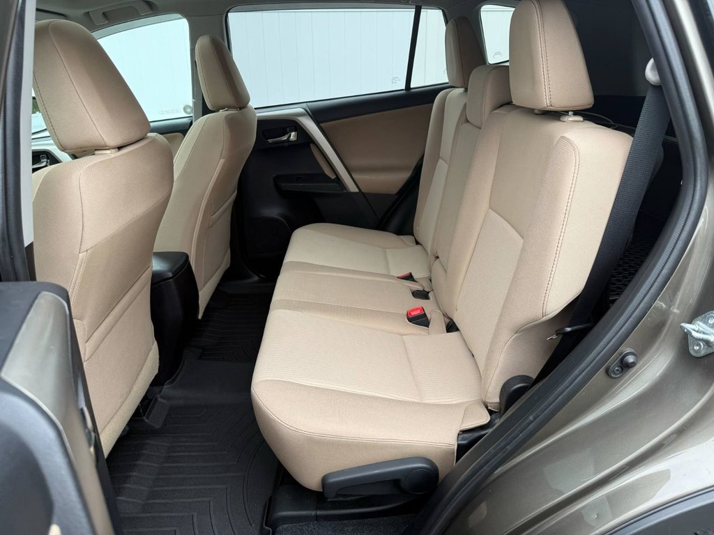 2014 Toyota RAV4 XLE | SunRoof | HtdSeat | USB | Cam in Saint John, New Brunswick - 11 - w1024h768px
