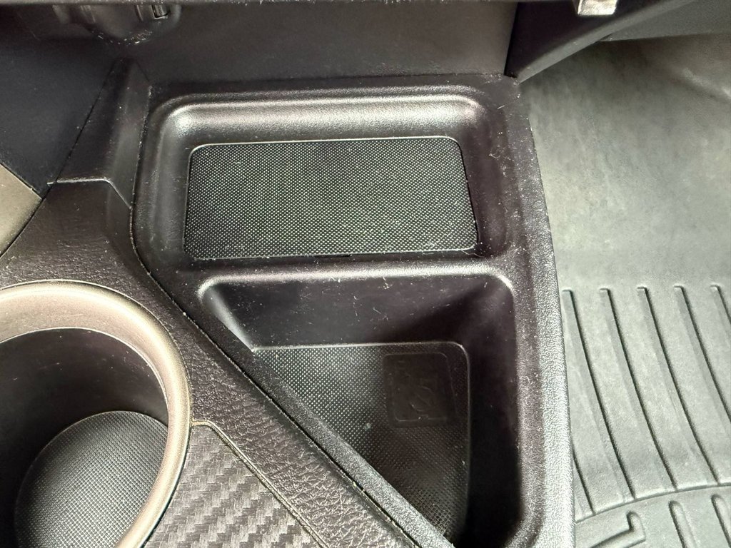 2014 Toyota RAV4 XLE | SunRoof | HtdSeat | USB | Cam in Saint John, New Brunswick - 34 - w1024h768px