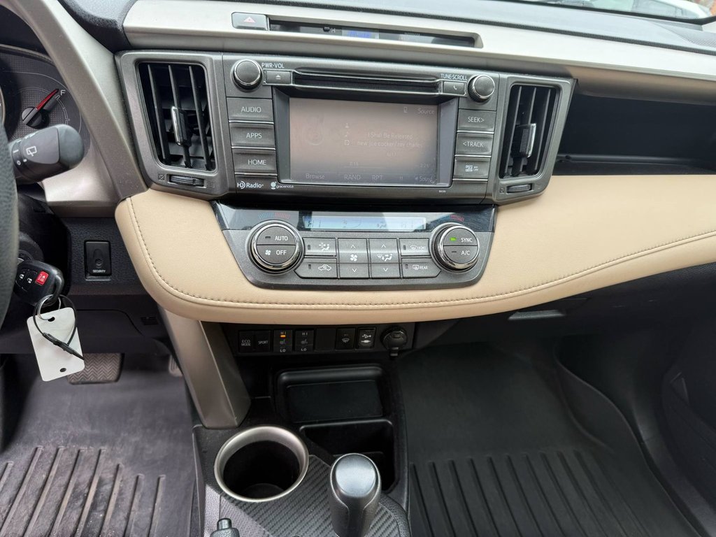 2014 Toyota RAV4 XLE | SunRoof | HtdSeat | USB | Cam in Saint John, New Brunswick - 29 - w1024h768px