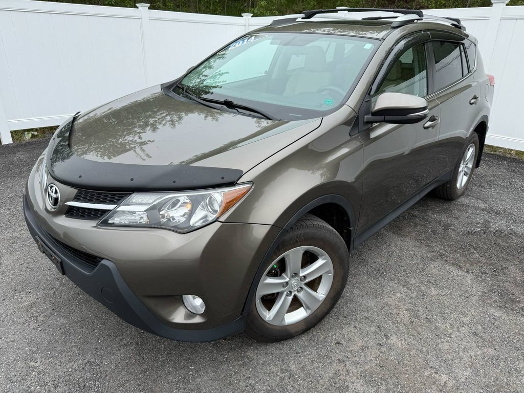2014 Toyota RAV4 XLE | SunRoof | HtdSeat | USB | Cam in Saint John, New Brunswick - 7 - w1024h768px