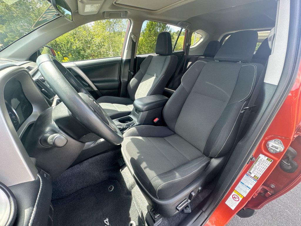 2016 Toyota RAV4 XLE | Roof | Cam | USB | Htd Seats in Saint John, New Brunswick - 11 - w1024h768px