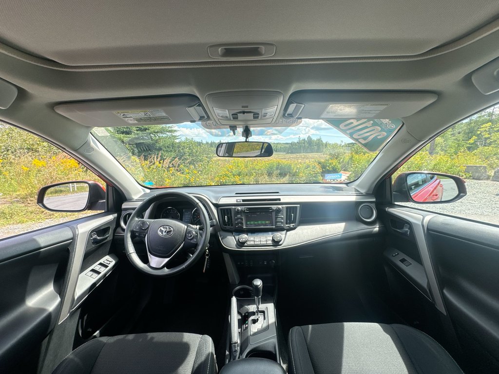 2016 Toyota RAV4 XLE | Roof | Cam | USB | Htd Seats in Saint John, New Brunswick - 16 - w1024h768px