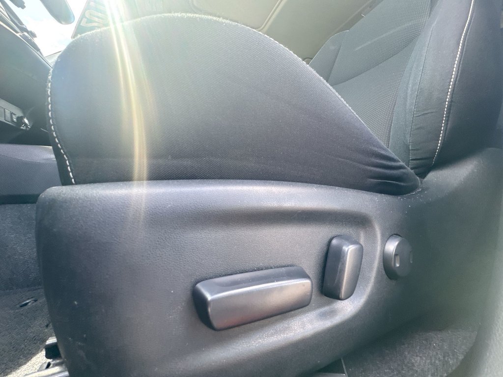 2016 Toyota RAV4 XLE | Roof | Cam | USB | Htd Seats in Saint John, New Brunswick - 14 - w1024h768px
