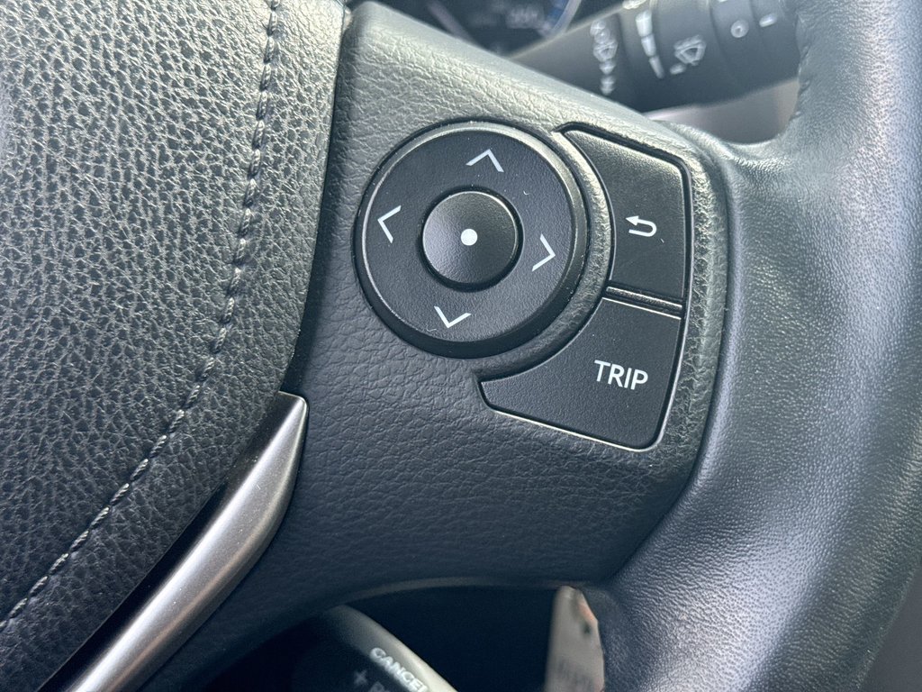 2016 Toyota RAV4 XLE | Roof | Cam | USB | Htd Seats in Saint John, New Brunswick - 21 - w1024h768px