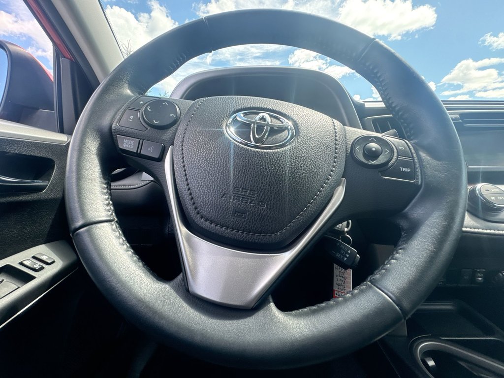 2016 Toyota RAV4 XLE | Roof | Cam | USB | Htd Seats in Saint John, New Brunswick - 18 - w1024h768px