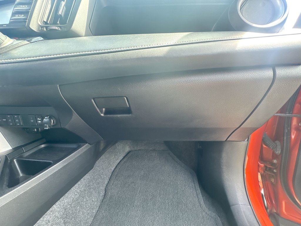 2016 Toyota RAV4 XLE | Roof | Cam | USB | Htd Seats in Saint John, New Brunswick - 44 - w1024h768px