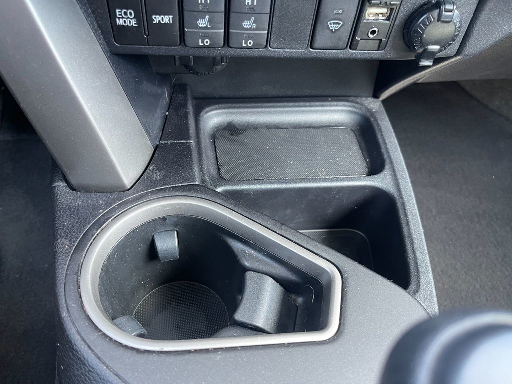 2017 Toyota RAV4 in Antigonish, Nova Scotia - 21 - w1024h768px