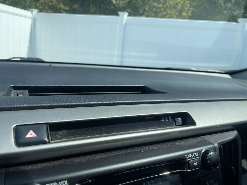 2017 Toyota RAV4 in Antigonish, Nova Scotia - 28 - w1024h768px